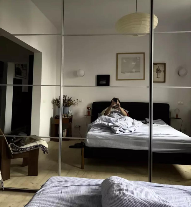 Cum arată apartamentul lui Maurice Munteanu din București. Locuința l-a costat peste 115.000 de euro