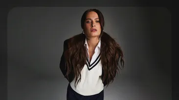 Când nu filmează la Pro TV, Raluka cochetează cu rolul de mamă: Un copil te face să fii prezent