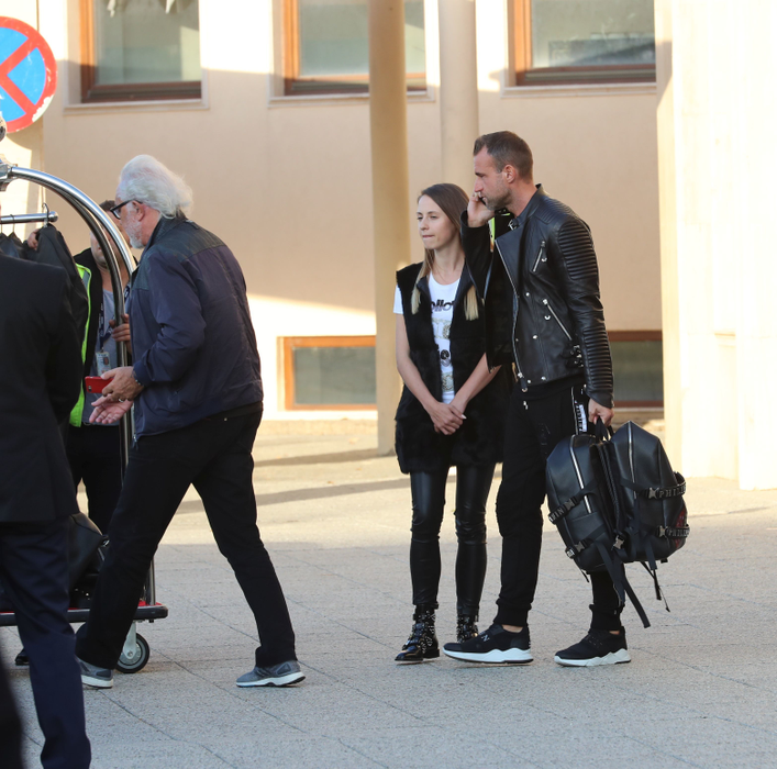 Exclusiv! Philipp Plein şi Flavio Briatore au fost aşteptaţi de o echipă de bodyguarzi şi mai multe maşini de lux