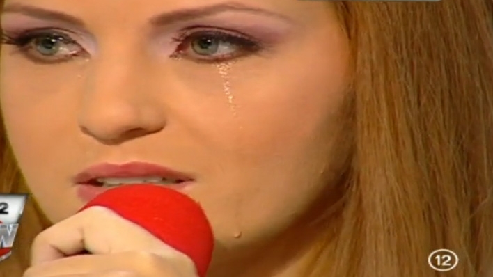 Imaginea unei mame disperate! Elena Hueanu a venit de urgenta in tara dupa ce fostul iubit i-a rapit copilul! Totul s-a intamplat…
