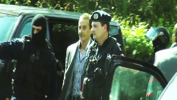 Mascatii l-au ridicat de la masa pe Radu Mazare. Nu l-au lasat sa-si termine mancare si l-au dus la DNA!