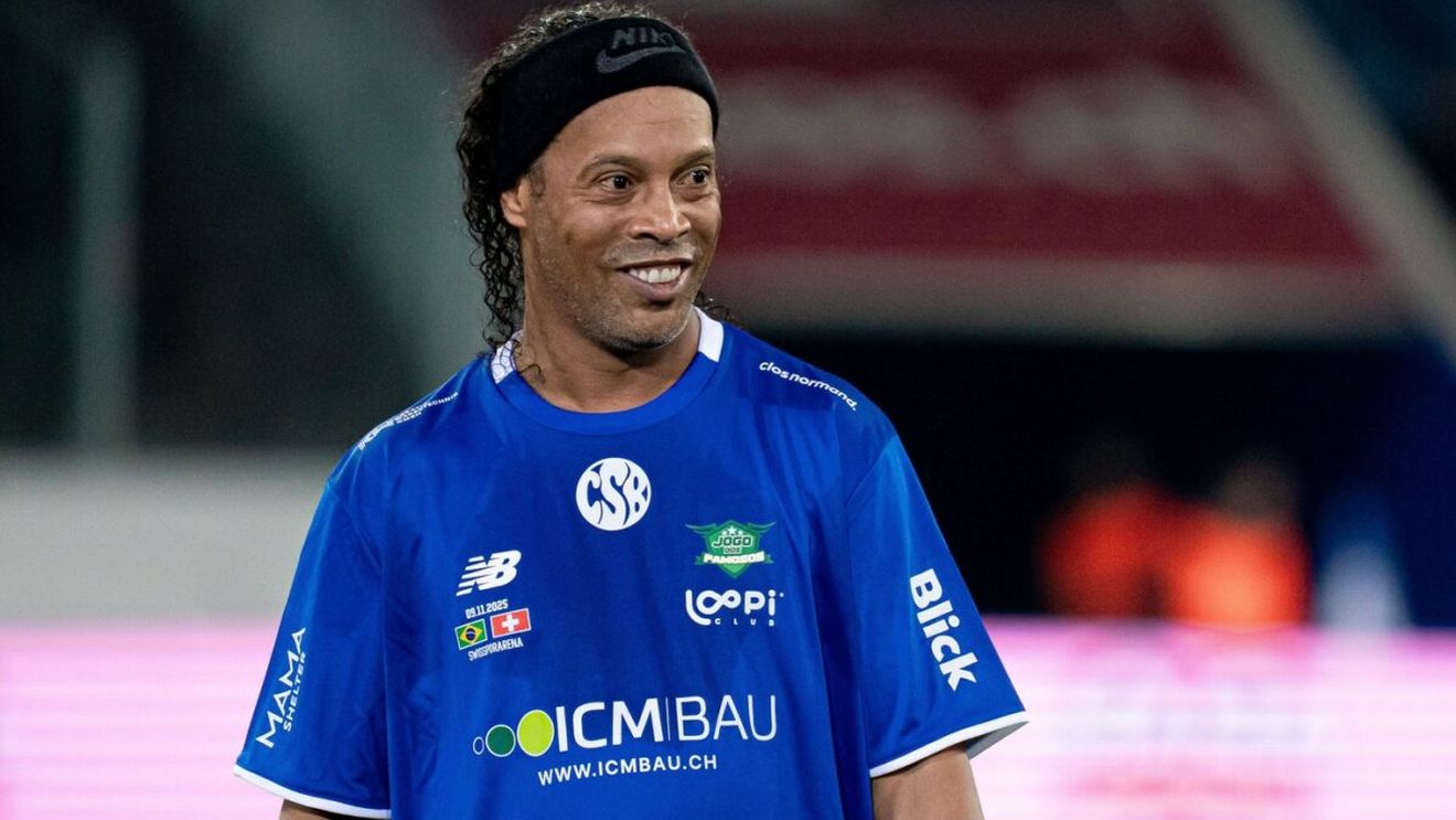 Ronaldinho revine în fotbal la 46 de ani! Legenda Braziliei a ajuns în Italia și va juca pentru o echipă din Serie C