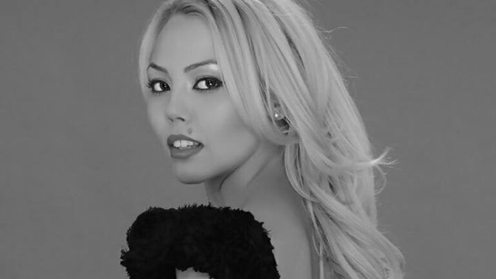 Ultimele informaţii despre DENISA MANELISTA! Vedeta este ţinută în viaţă doar de aparate