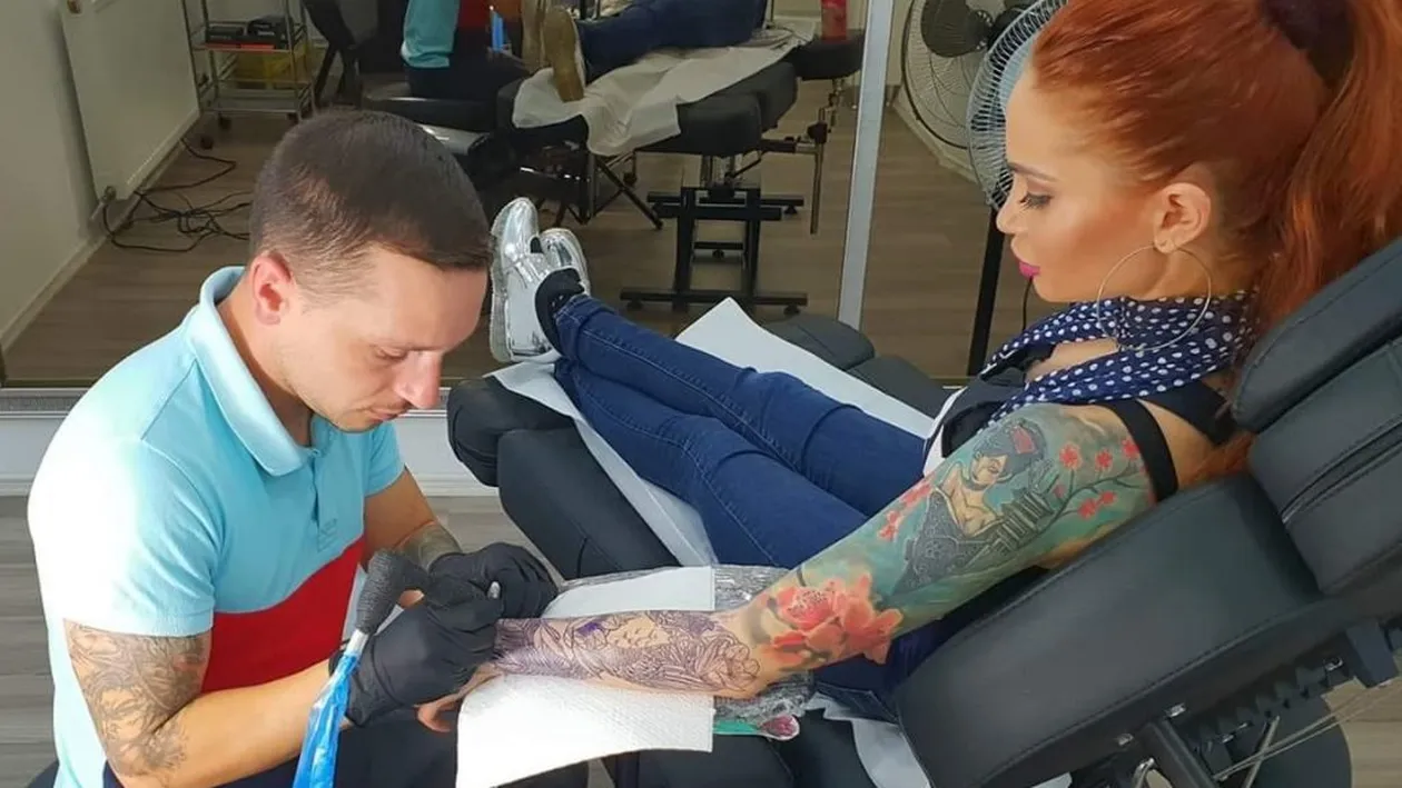Maria Ilioiu, una dintre ispitele de la “Insula Iubirii”, a făcut anunțul decisiv după ce s-a ales cu mâna stângă distrusă din cauza unui tatuaj