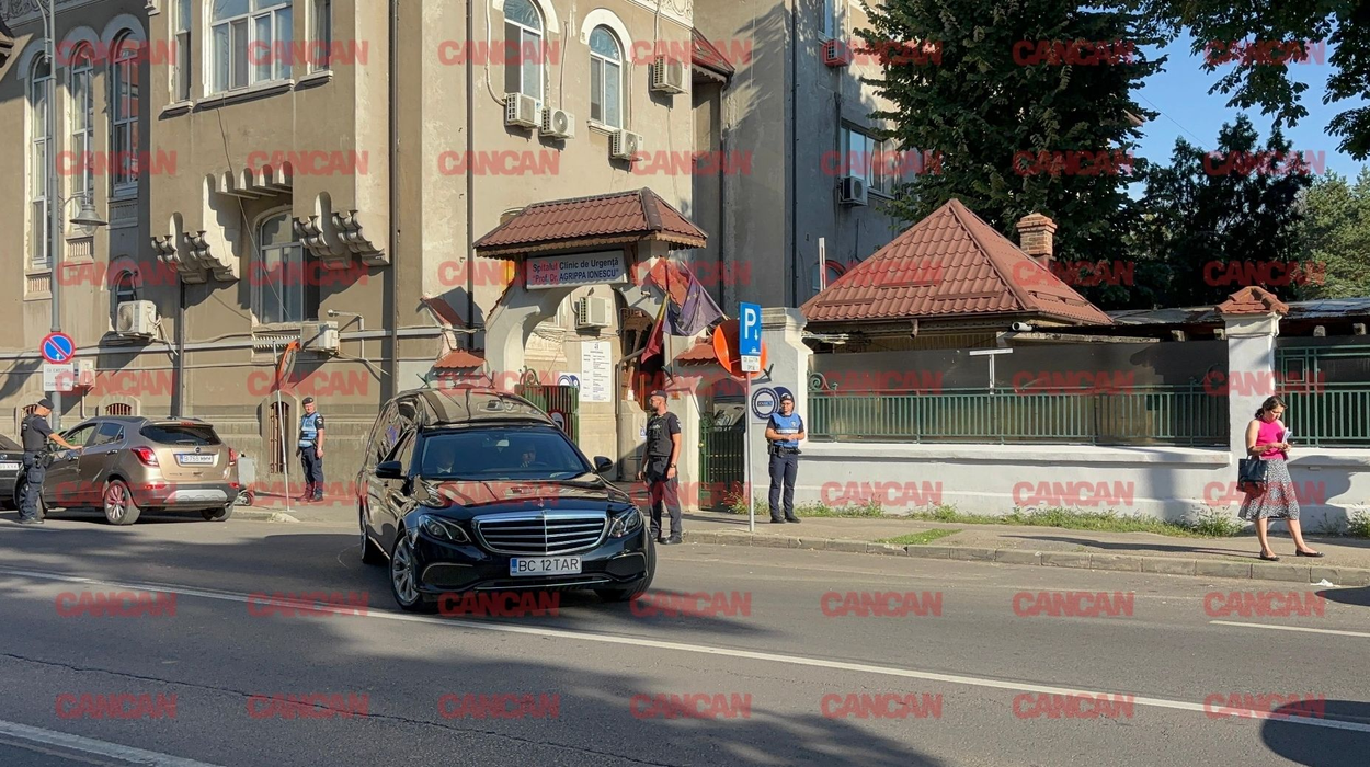 Cortegiul funerar al lui Ion Iliescu a pornit. Trupul fostului președinte al României a fost depus la Palatul Cotroceni
