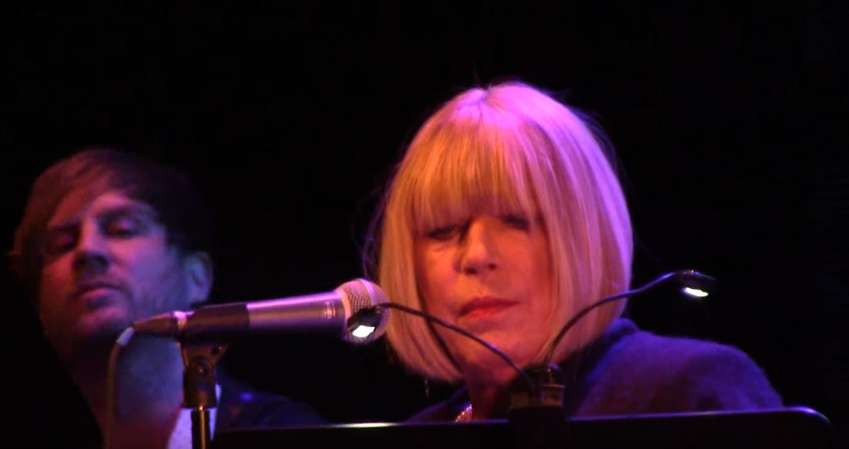 Actrița Marianne Faithfull, depistată pozitiv cu noul coronavirus! Anunțul trist făcut de managerul ei: “Este tradată într-un spital din Londra”