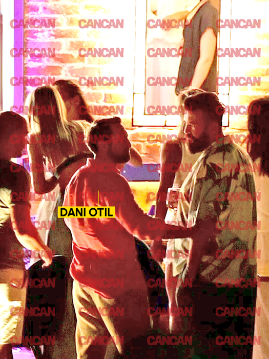 Dani Oțil a dispărut în fum, în timp ce ea… Imaginile care nu s-au văzut la petrecerea surpriză dată de Gabriela pentru soțul ei
