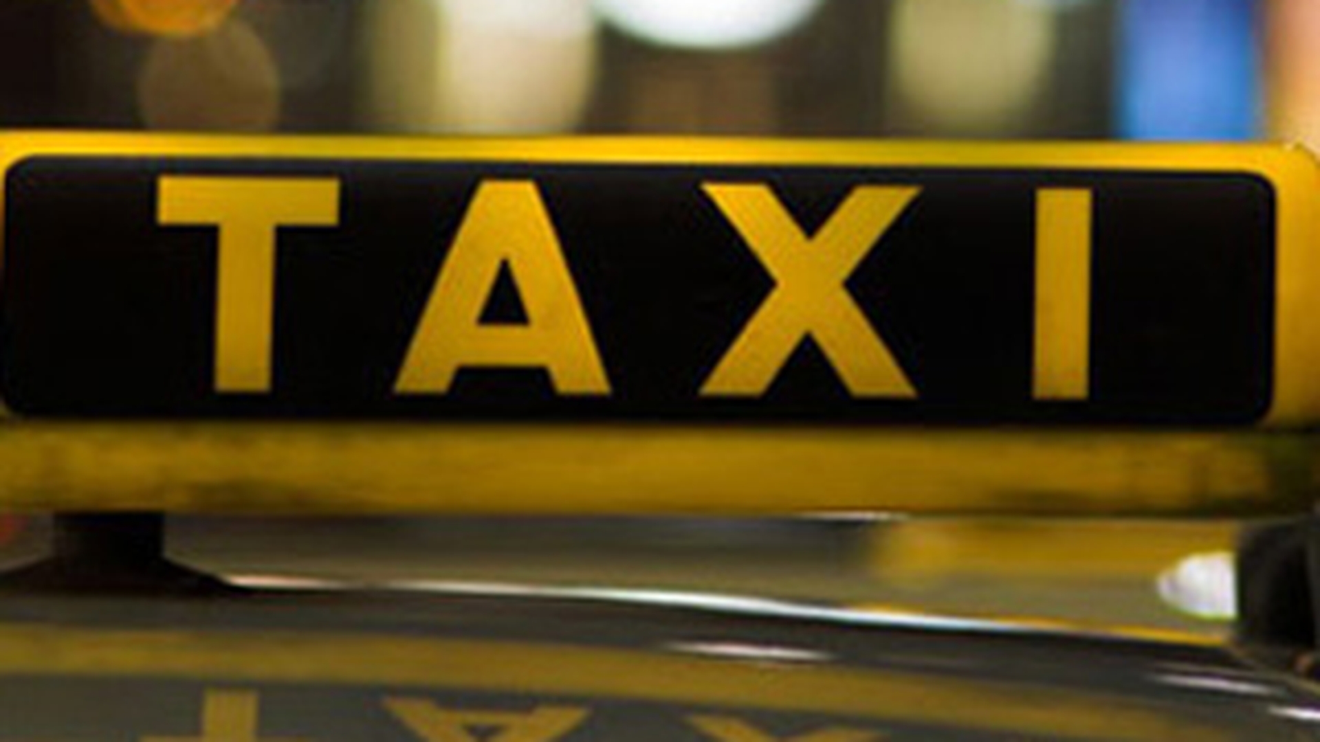 Taximetristii vor protesta la Bucuresti si Bruxelles fata de neprelungirea autorizatiilor