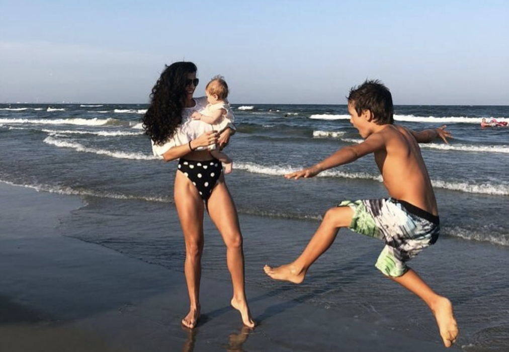 O mare parte a familiei lui Codin Matinciuc, Ana, Smaranda și Mario / Sursă foto: Facebook