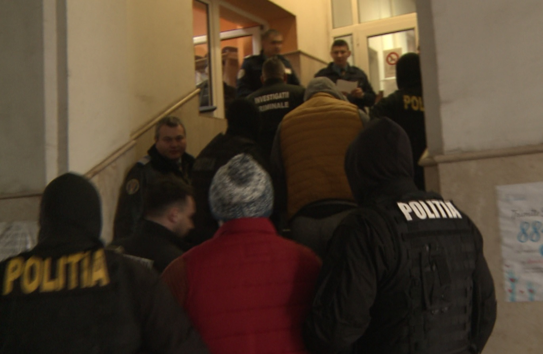 Doi dintre bodyguarzi, duși la audieri