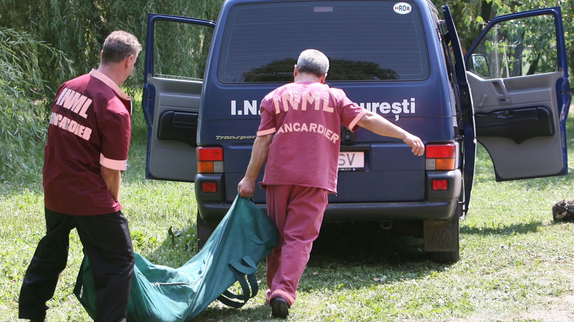 Doi soți din Dolj au fost găsiți spânzurați. Ce au descoperit polițiștii pe cadavrul femeii
