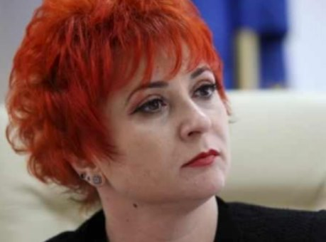 Sume fabuloase! Cine este femeia care la 52 de ani încasează o pensie de 28.000 de lei pe lună