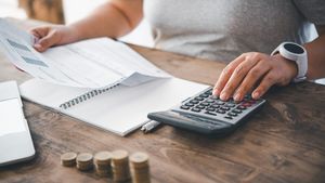 Cât câștigi la pensie în funcție de salariu, în 2026. Cum se calculează