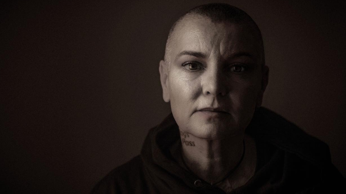 Fiul solistei Sinéad O’Connor s-a sinucis. Tânărul avea doar 17 ani