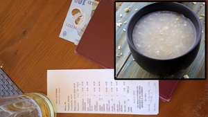 Cât a plătit un turist pentru un mujdei de usturoi, într-un restaurant din Neptun. Când a venit nota de plată, a făcut poză