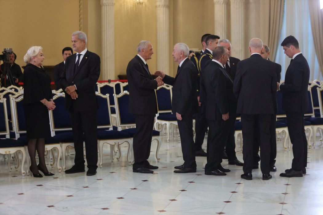 Cât a costat înmormântarea lui Ion Iliescu? 7.000 euro dintr-un foc doar pe sicriu și dric