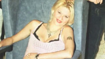 Oana de la Genius este de nerecunoscut! Artista s-a ingrasat foarte mult