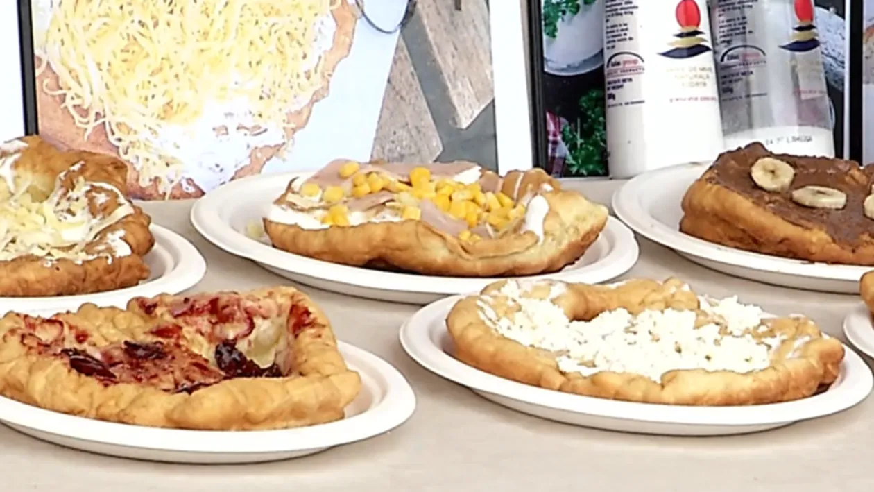 Ireal! Câți lei costă o simplă clătită cu ciocolată și un langoș la Târgul de Crăciun din București