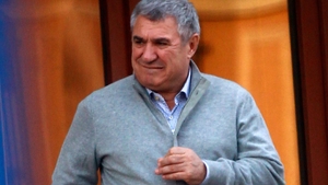 A părăsit închisoarea mult mai plinuţ… Judecătorii au decis să-l elibereze înainte de termen, iar noi avem primele imagini cu el!
