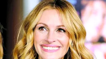 VIDEO Julia Roberts este zeita Venus intr-o reclama pentru cafea!