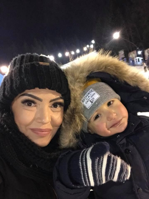 În plină criză de coronavirus, Andreea Mantea și-a retras fiul de la grădiniță: ”Stăm în casă sau pe balcon”