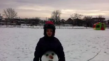 Ioana Ginghina si fiica sa au facut primul om de zapada! Vezi cum arata!