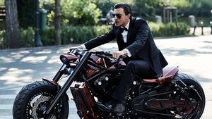 SUPER-EXCLUSIVITATE Au făcut cea mai scumpă nuntă din istoria României (500.000 €), dar acum… Macho-milionarul îmbogăţit din imobiliare, executat silit de bancă şi în scandal cu fosta soţie! Celebrul Ilie Năstase a fost naş, însă n-a avut ”mână bună” la fini