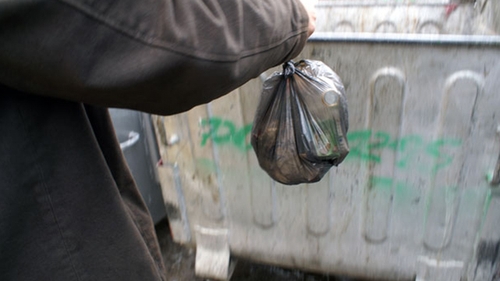 CAZ SOCANT, in Bacau! O femeie si-a ucis pruncul abia nascut apoi l-a aruncat la gunoi