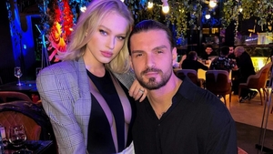 Gina Chirilă și Bogdan Vlădău, la un pas de divorț?! Fotomodelul a șters toate pozele cu soțul ei: ”Doar ea știa că nu o înșală”