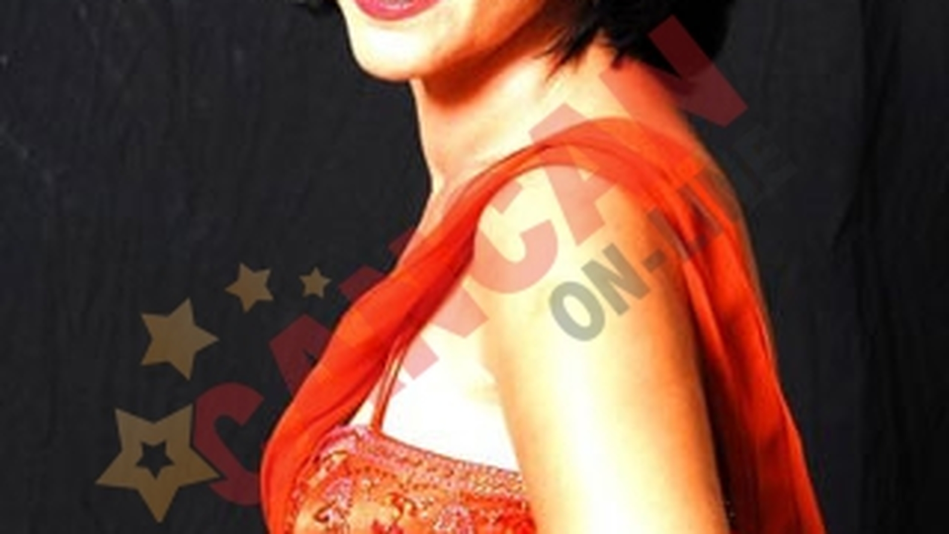Uite ce caine haios are Elena Carstea!