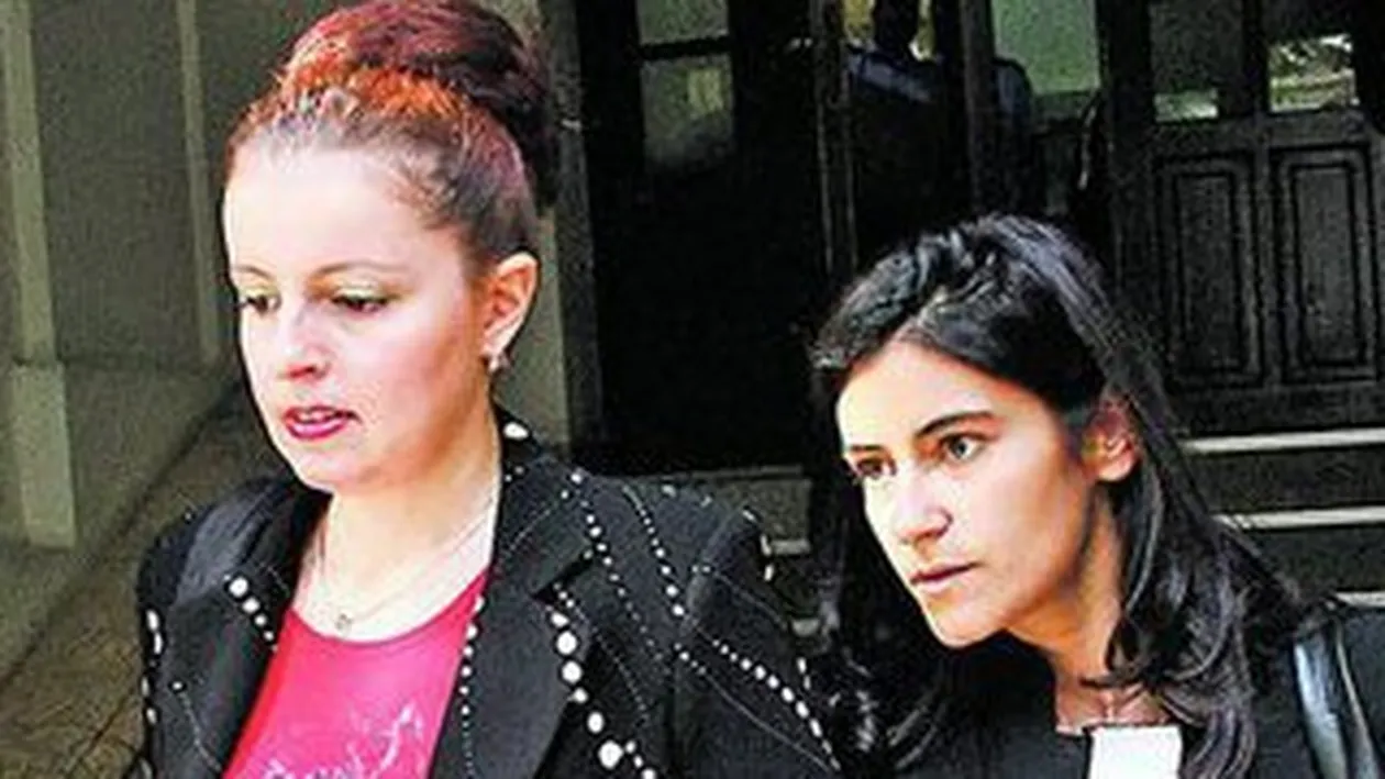 Amelia Antoniu si sotul ei si-au incheiat mariajul intr-un sfert de ora! Le-a pierit zambetul dupa divort