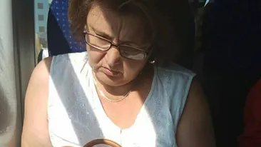 O femeie din Pitești i-a șocat pe călătorii dintr-un tren CFR! Cum a reacționat când i-a fost atrasă atenția, după ce și-a ascuns gunoiul între scaune