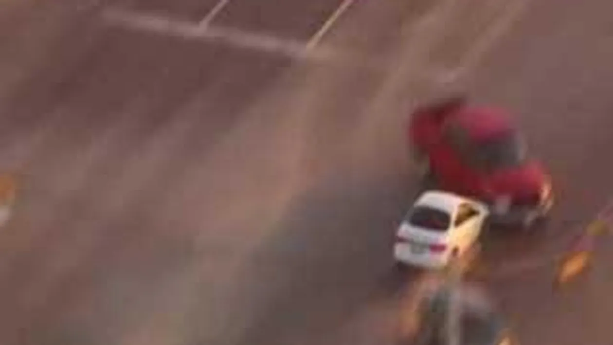 CURSA INFERNALA! Un criminal a gonit cu 200 km/h ca sa nu fie prins de politie