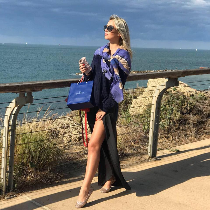Blonda lui Bogdan Olaru