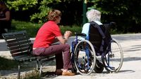 Ce a pățit o badantă de 30 de ani, după ce s-a cuplat cu fiul pensionarei pe care o îngrijea. A aflat adevărul abia după 6 ani. Cine era iubitul ei, de fapt