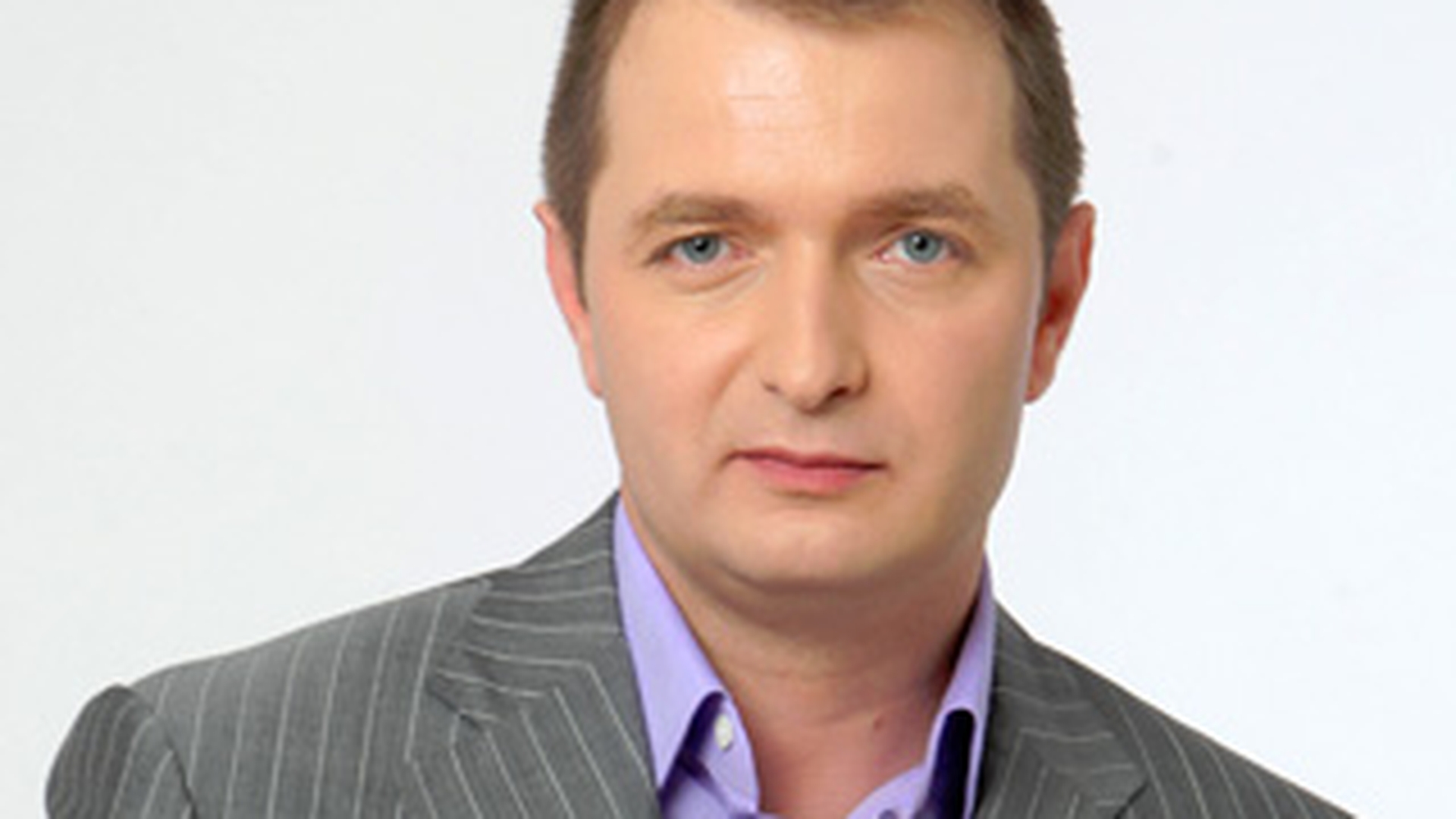Adrian Artene si-a ars sprancenele, genele si parul! "Am auzit o bubuitura si am simtit o flacara mare"