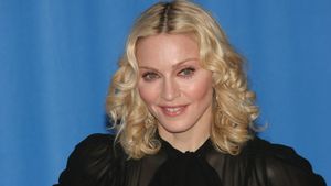 Actorul celebru cu care Madonna s-a iubit în secret! Tori Spelling i-a dat de gol: ”El mi-a spus”