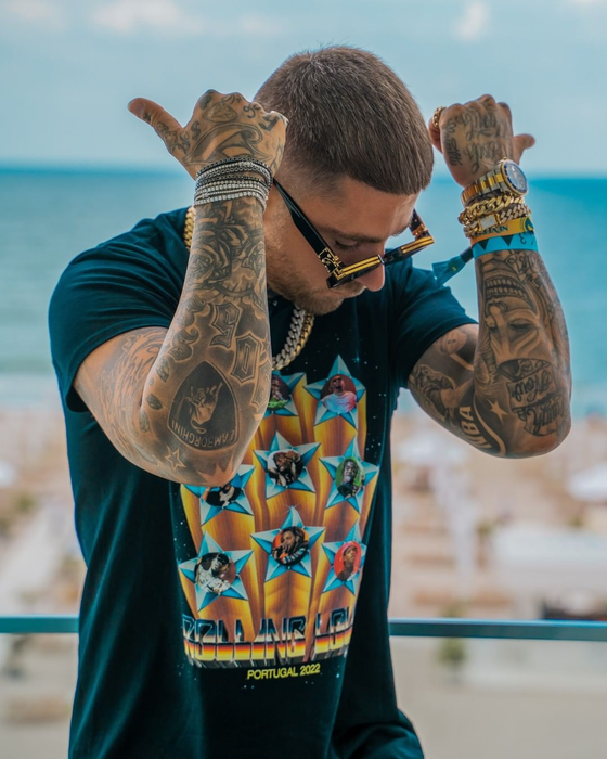 Tj Miles, țiplă în boscheți / (Sursa: Instagram)