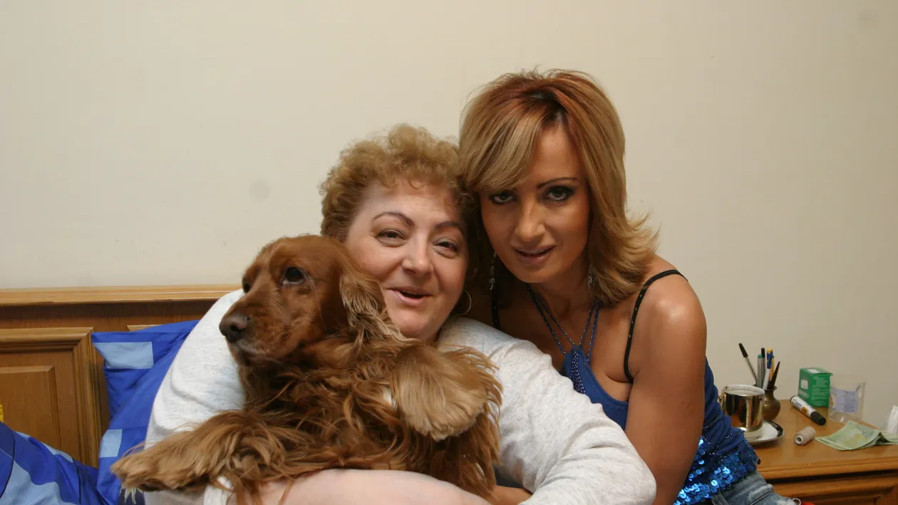 Moarta de trei saptamani, mama Danielei Gyorfi ii da sfaturi cantaretei cu ce sa se imbrace!