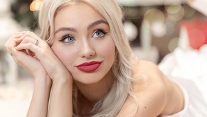 Bianca de la "Bravo ai stil" a fost cerută în căsătorie, după ce acuzat-o pe Alexandra Stan că i-a furat iubitul. Cum a reacţionat blondina