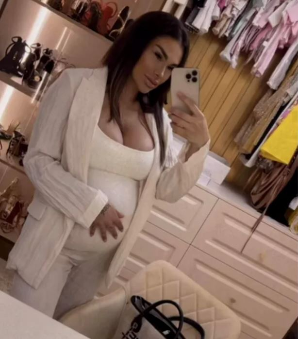 Bianca s-a despăritit inclusiv pe perioada sarcinii de tatăl copilului ei