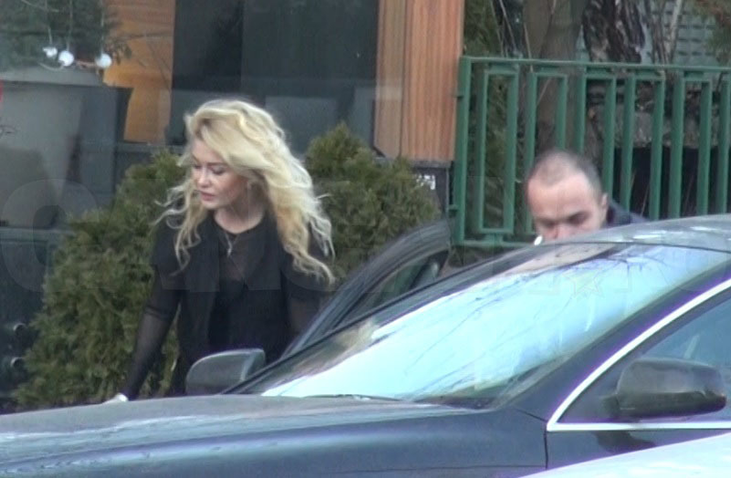 Avem filmările care aduc lumină în divorţul Andreei Marin! Blonda lui Tuncay, sărut neaşteptat în stradă cu…