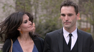 Au rupt logodna! Actrita Courtney Cox s-a despartit de iubitul ei! Ce a facut chitaristul trupei Snow Patrol