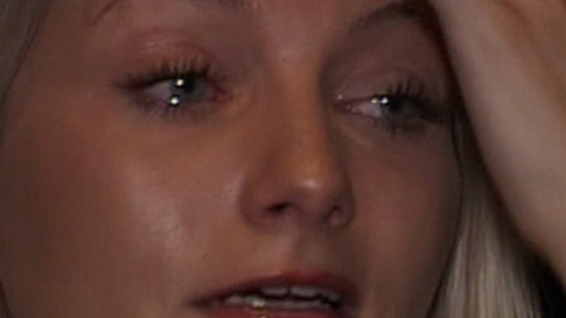 VIDEO Sylvia, cu ochii in lacrimi dupa divortul de Andrei: "Am trait o poveste frumoasa de iubire! Acum vreau sa imi fac ordine in ganduri!"