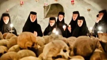 Bianca Drăguşanu s-a speriat teribil când a auzit de ritualurile stranii care au loc la Pasărea, mănăstirea vedetelor:Nu o să mai calc pe acolo. E horror!