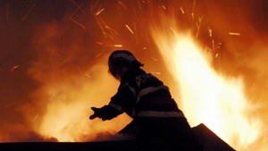 Tragedie în Craiova! O femeie a ars de vie după ce în locuința ei a izbucnit un incendiu