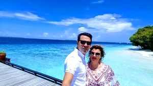 Mihaela Borcea, în costum de baie după ce a pierdut lupta cu kilogramele. Noi imagini cu ea și iubitul său