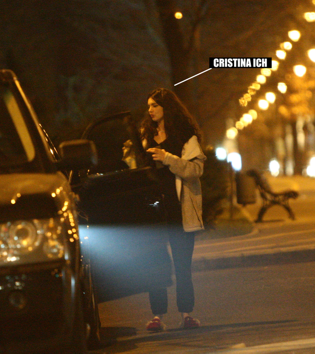 Cristina ICH, escapadă nocturnă la fast-food