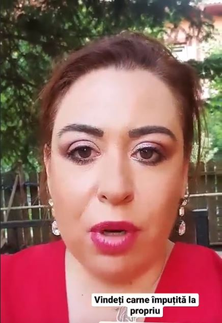 Episod neplăcut pentru Oana Roman, după ce s-a întors de la cumpărături: “Mi s-a făcut rău”. Ce a găsit într-o pungă cu carne