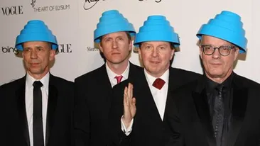 A MURIT! Un chitarist celebru a decedat la 61 de ani, in urma unui atac de cord